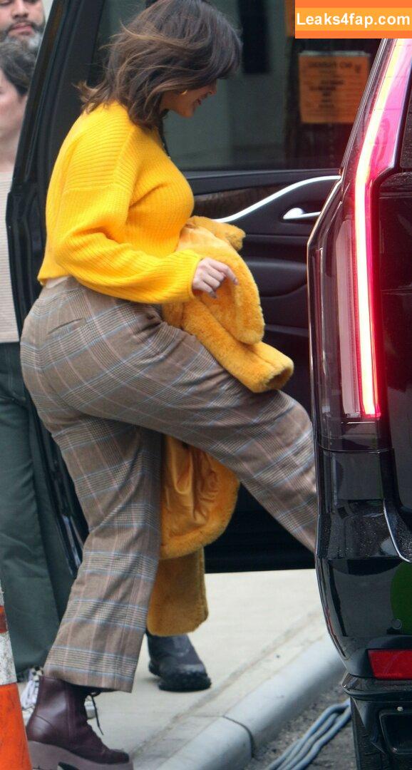 Selena Gomez / Selena / https: / selena.gomez / selenagomez leaked photo photo #5175
