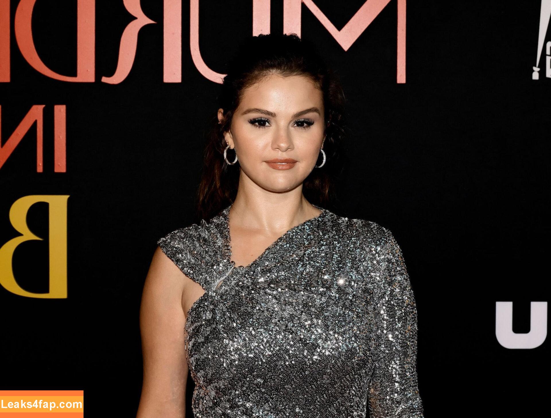 Selena Gomez / Selena / https: / selena.gomez / selenagomez слитое фото фото #5224