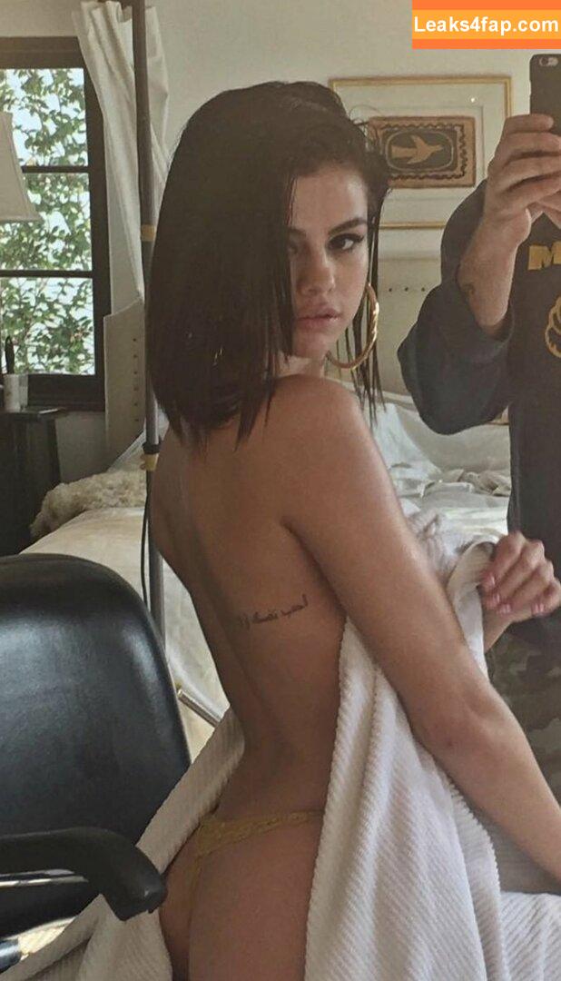 Selena Gomez / Selena / https: / selena.gomez / selenagomez leaked photo photo #5431