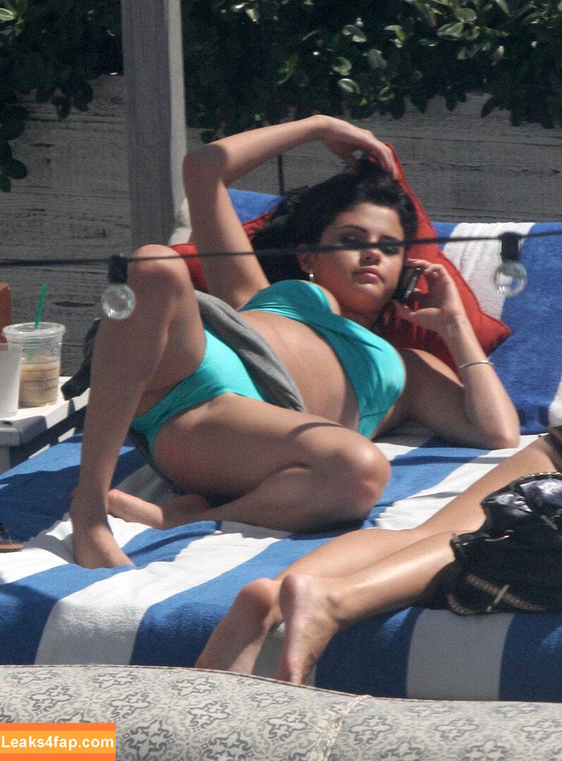 Selena Gomez / Selena / https: / selena.gomez / selenagomez leaked photo photo #5482