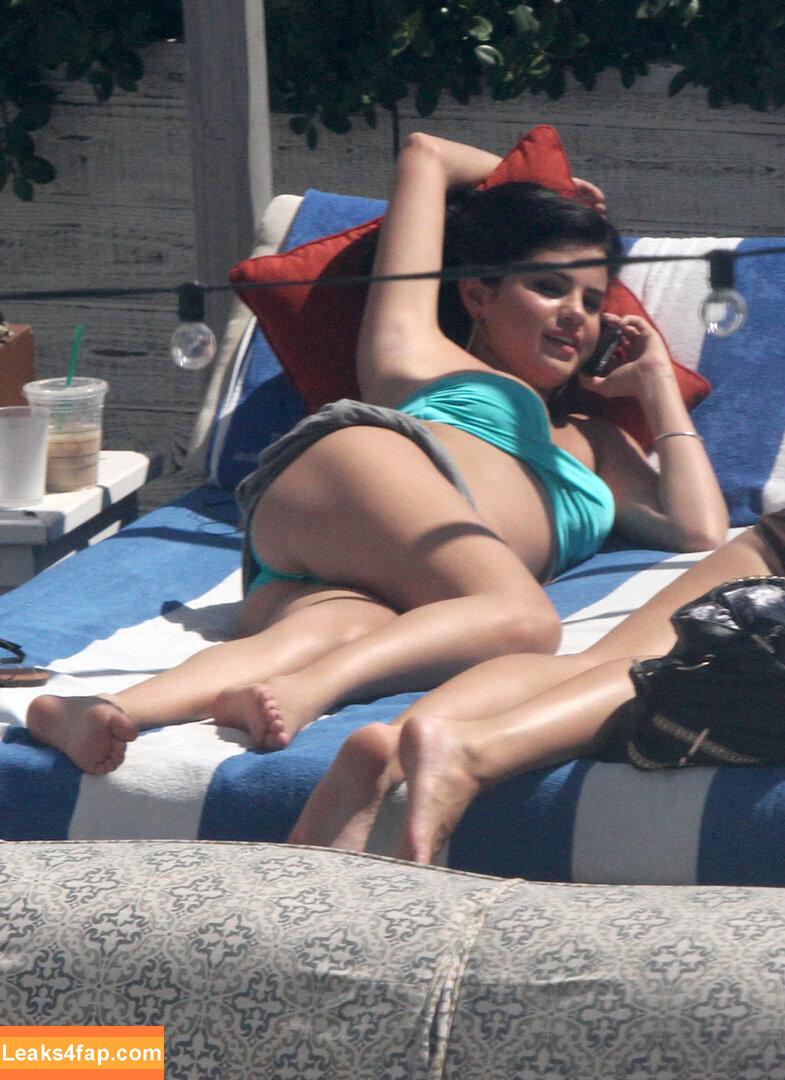 Selena Gomez / Selena / https: / selena.gomez / selenagomez leaked photo photo #5485