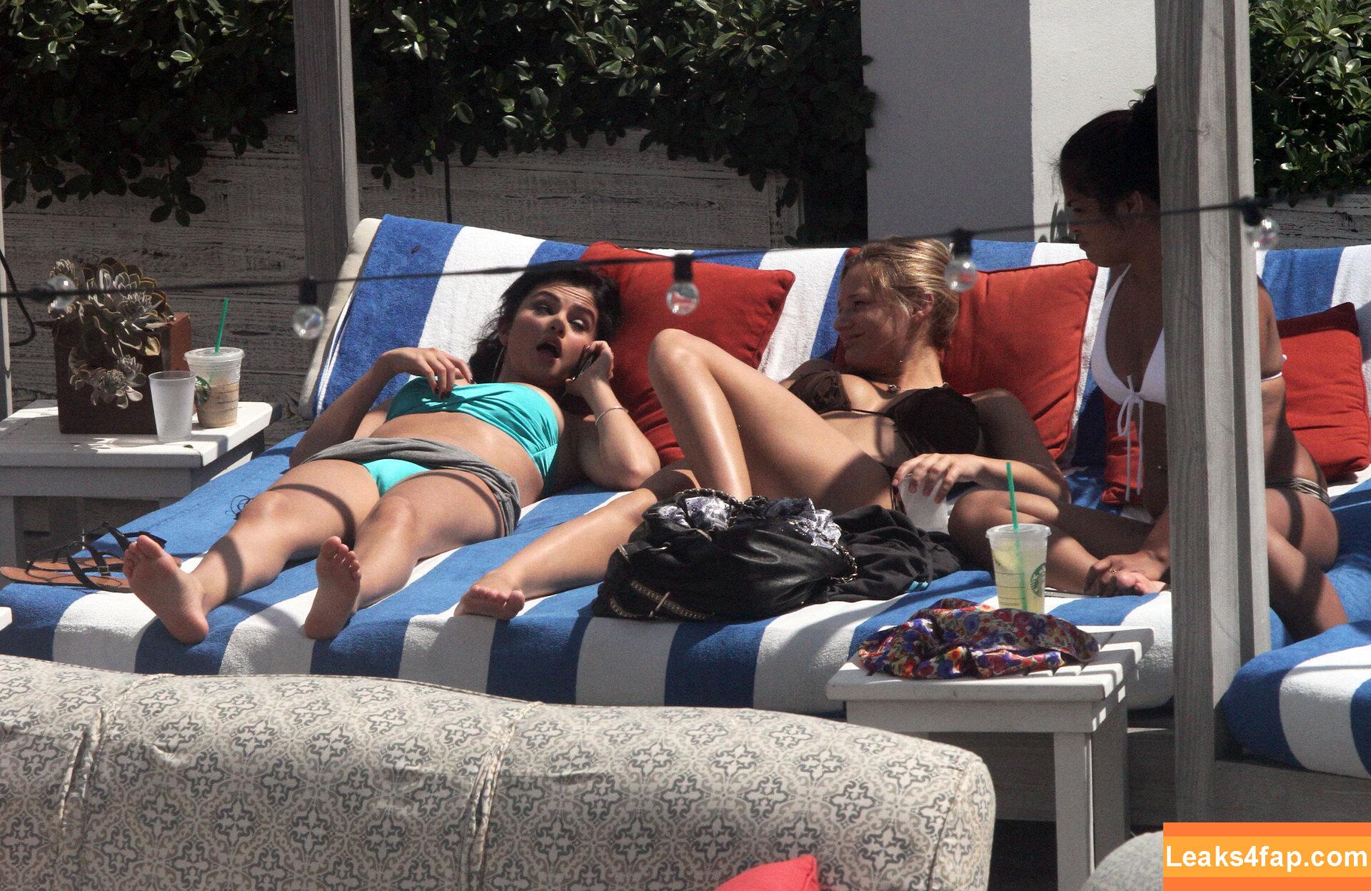 Selena Gomez / Selena / https: / selena.gomez / selenagomez leaked photo photo #5491