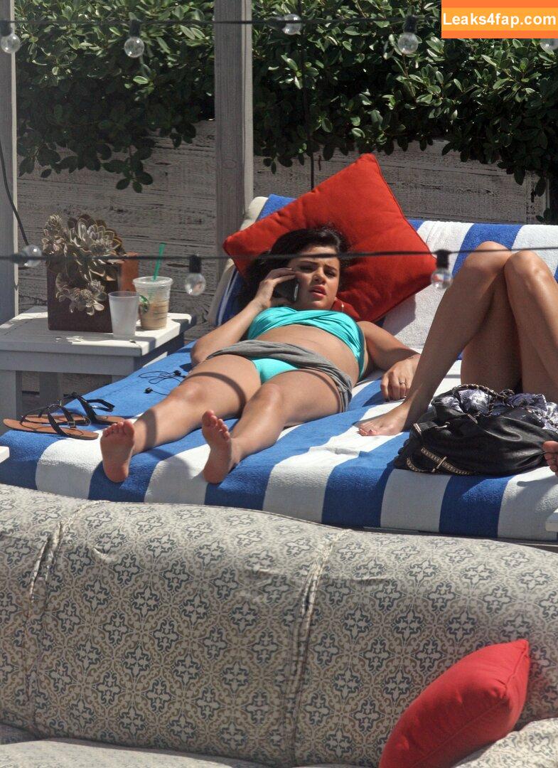 Selena Gomez / Selena / https: / selena.gomez / selenagomez leaked photo photo #5498