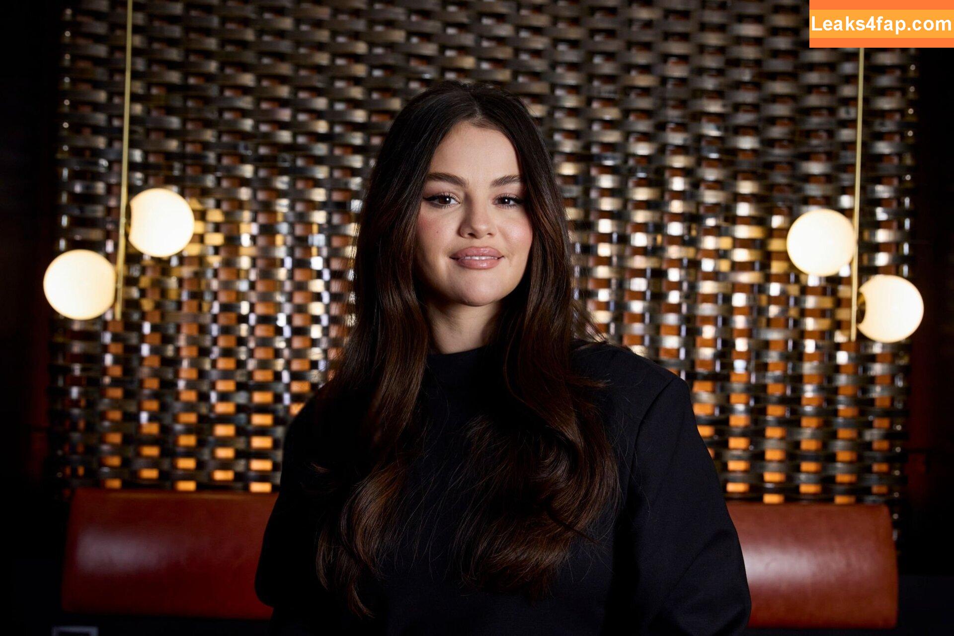 Selena Gomez / Selena / https: / selena.gomez / selenagomez leaked photo photo #5596