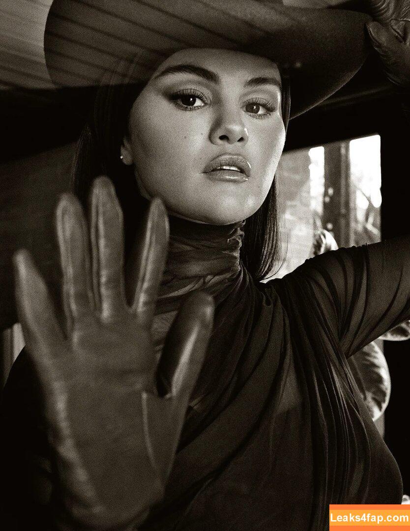 Selena Gomez / Selena / https: / selena.gomez / selenagomez слитое фото фото #5676