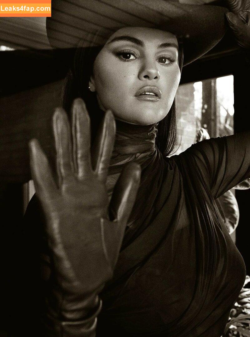 Selena Gomez / Selena / https: / selena.gomez / selenagomez слитое фото фото #5701