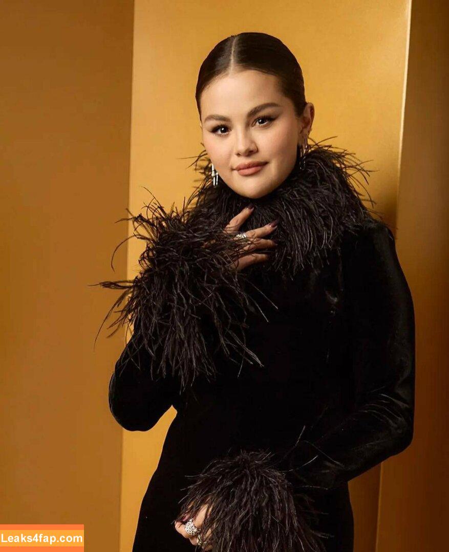 Selena Gomez / Selena / https: / selena.gomez / selenagomez слитое фото фото #5767