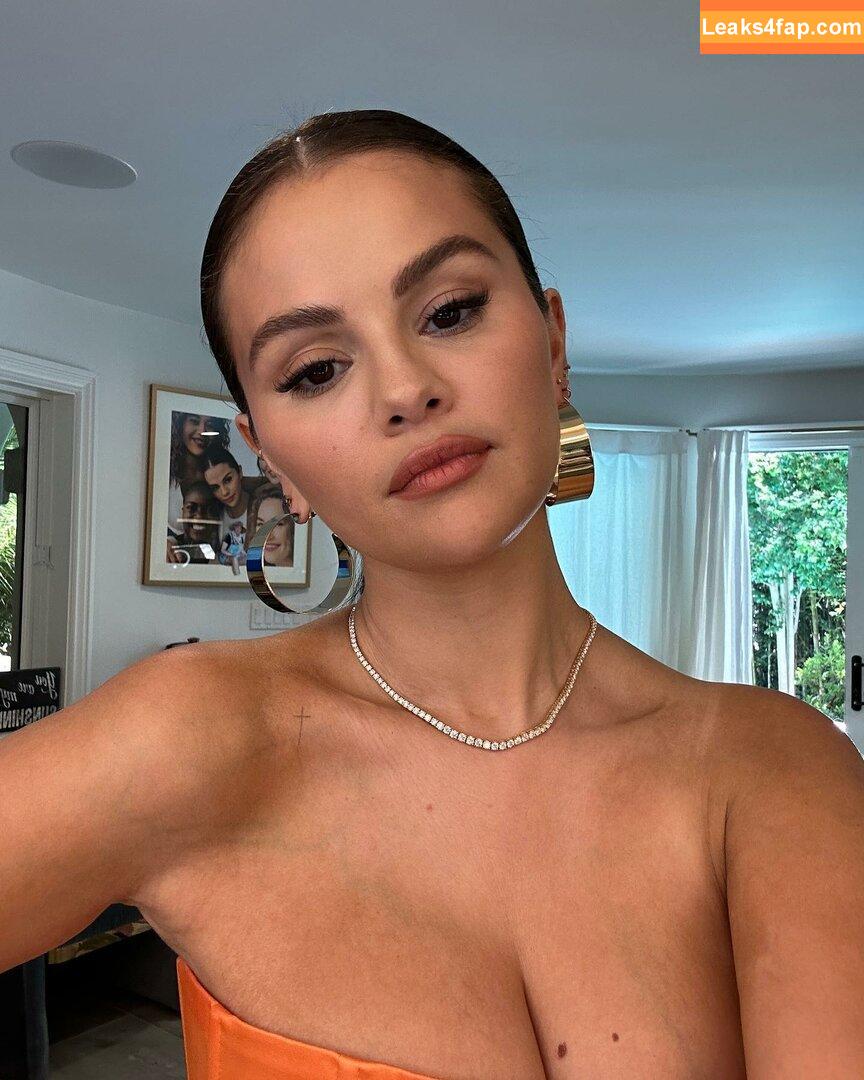 Selena Gomez / Selena / https: / selena.gomez / selenagomez слитое фото фото #5890
