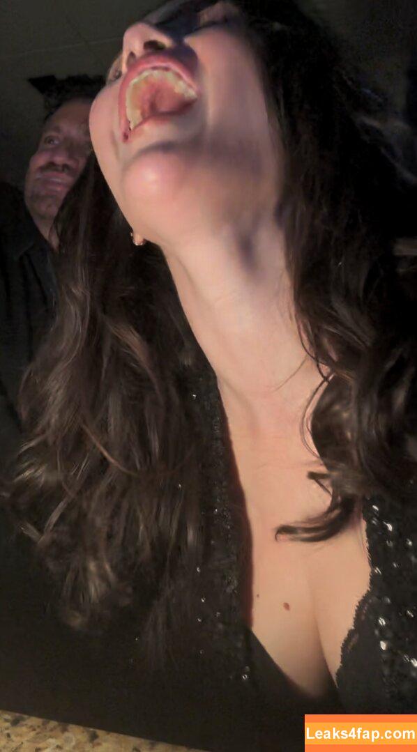 Selena Gomez / Selena / https: / selena.gomez / selenagomez слитое фото фото #5928