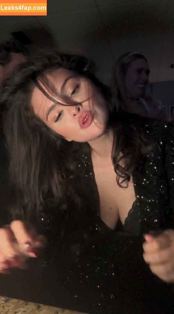 Selena Gomez / Selena / https: / selena.gomez / selenagomez слитое фото фото #5933