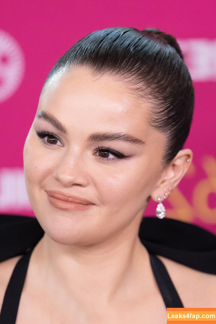 Selena Gomez / Selena / https: / selena.gomez / selenagomez слитое фото фото #5976