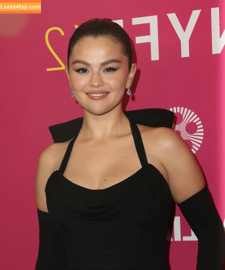 Selena Gomez / Selena / https: / selena.gomez / selenagomez слитое фото фото #5996