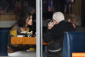 Selena Gomez photo #5044