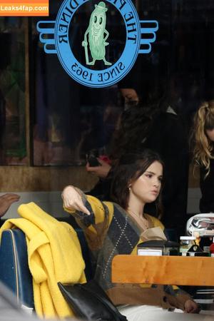 Selena Gomez photo #5056