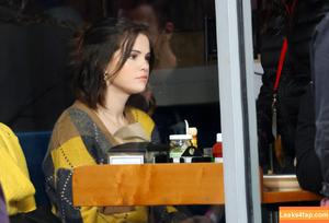 Selena Gomez photo #5059