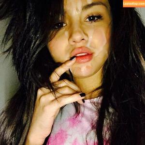 Selena Gomez photo #5108