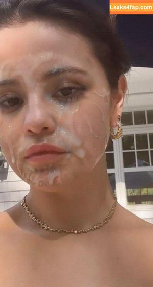 Selena Gomez photo #5138