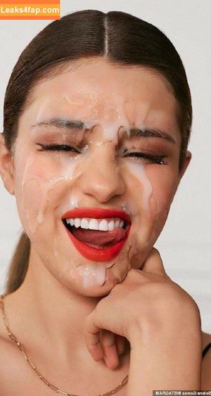 Selena Gomez photo #5141