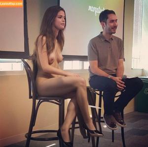 Selena Gomez photo #5162