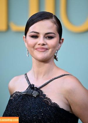 Selena Gomez фото #5326