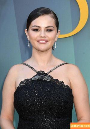 Selena Gomez фото #5332