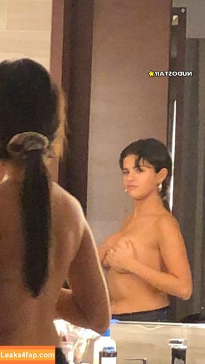 Selena Gomez photo #5473