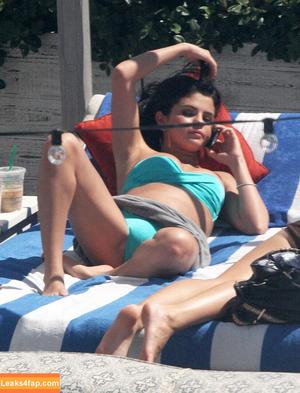 Selena Gomez photo #5481