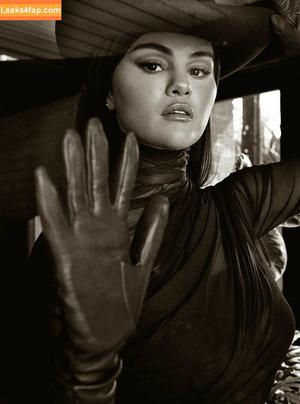 Selena Gomez фото #5701