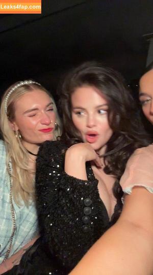 Selena Gomez фото #5915