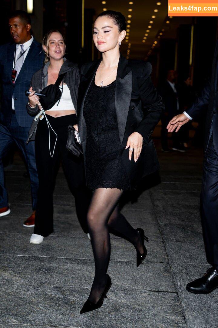 Selena Gomez / Selena / https: / selena.gomez / selenagomez слитое фото фото #6026