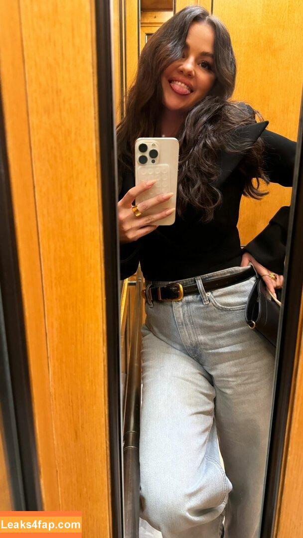 Selena Gomez / Selena / https: / selena.gomez / selenagomez leaked photo photo #6083