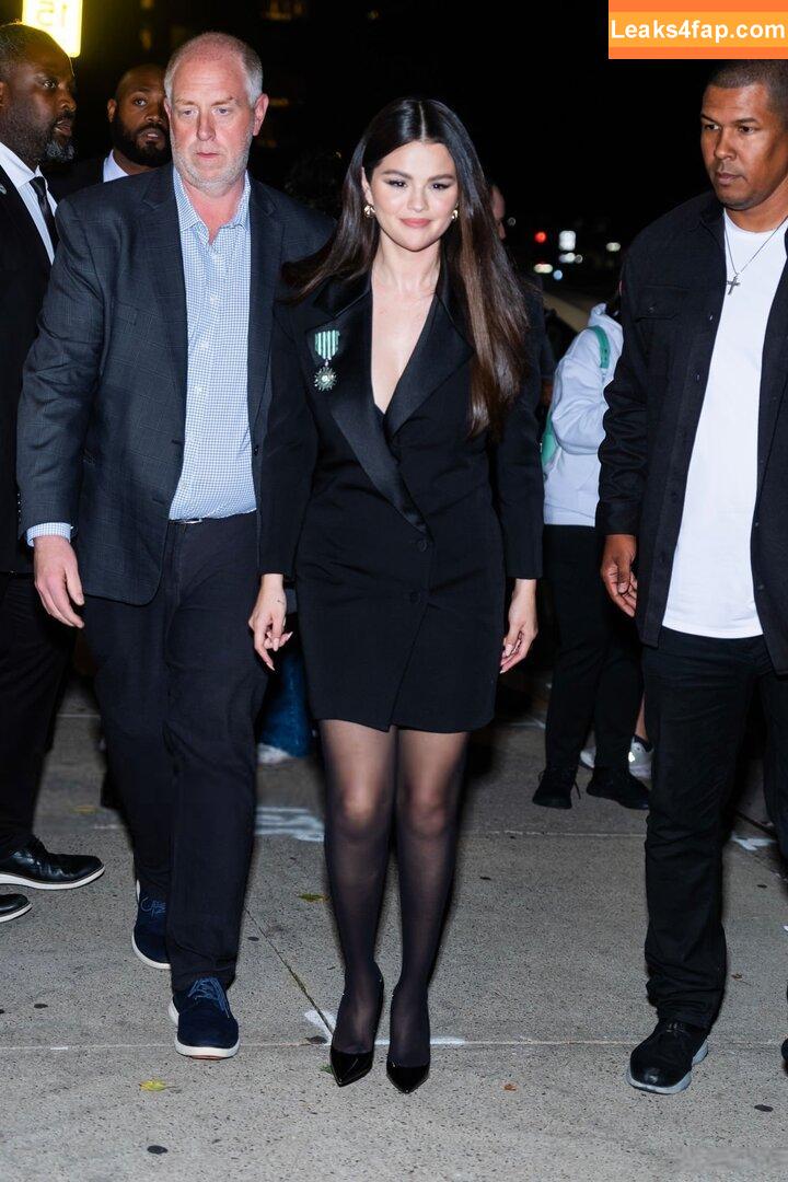 Selena Gomez / Selena / https: / selena.gomez / selenagomez leaked photo photo #6193