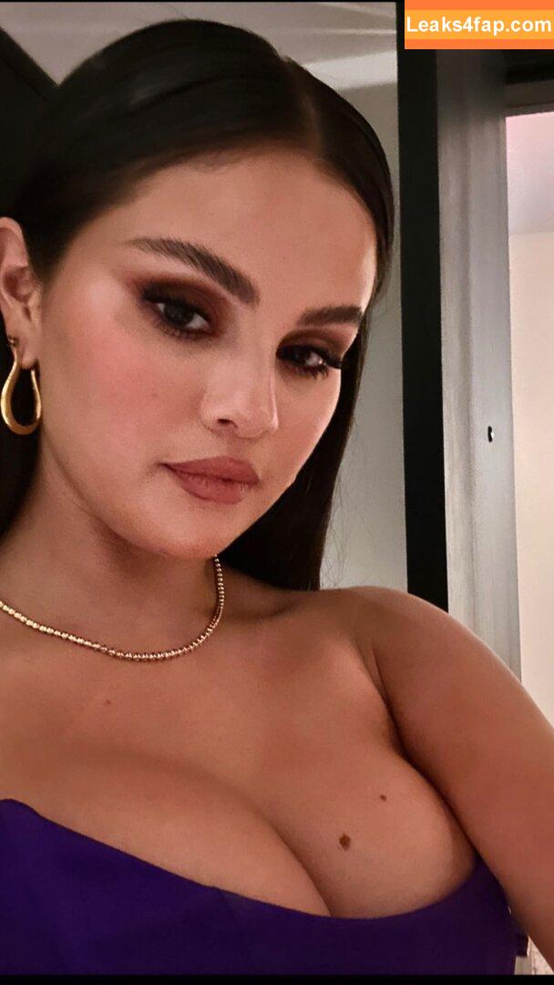 Selena Gomez / Selena / https: / selena.gomez / selenagomez leaked photo photo #6253