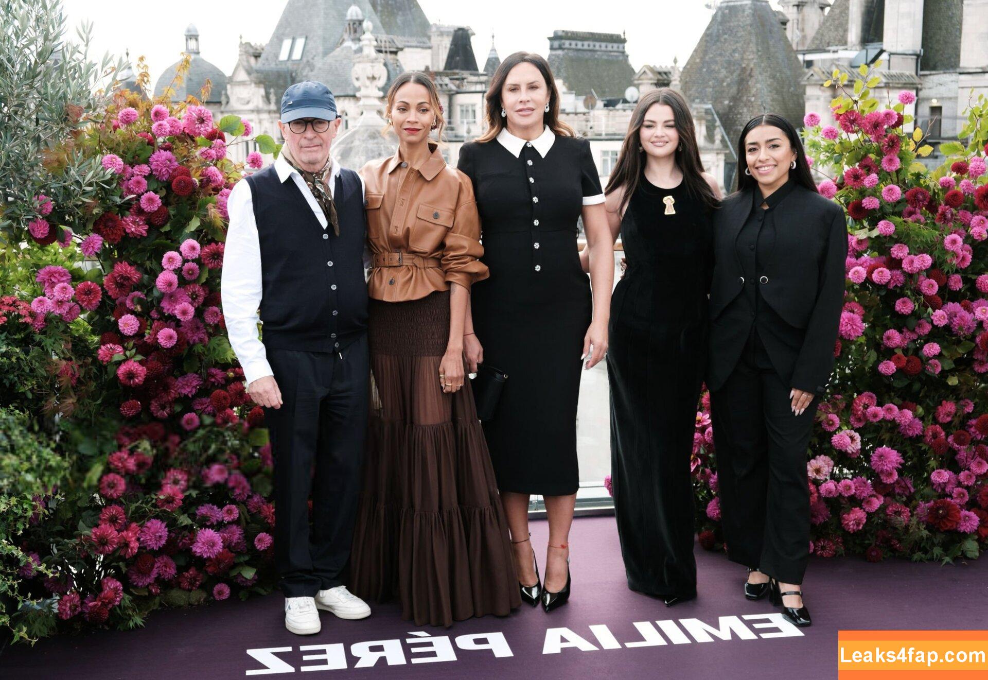 Selena Gomez / Selena / https: / selena.gomez / selenagomez leaked photo photo #6291