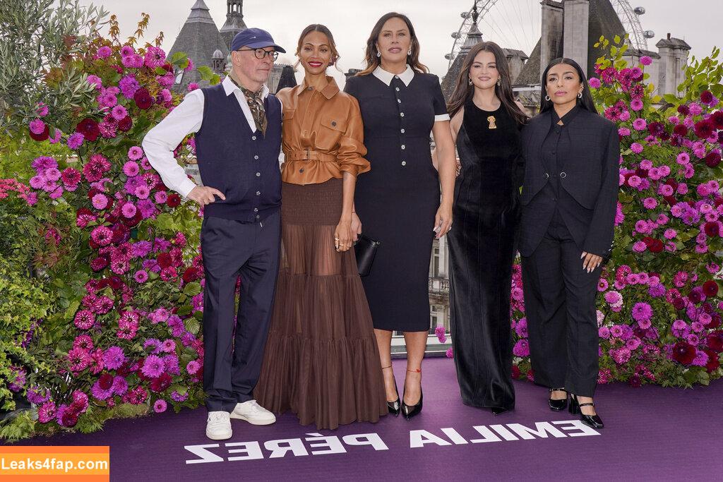 Selena Gomez / Selena / https: / selena.gomez / selenagomez leaked photo photo #6304