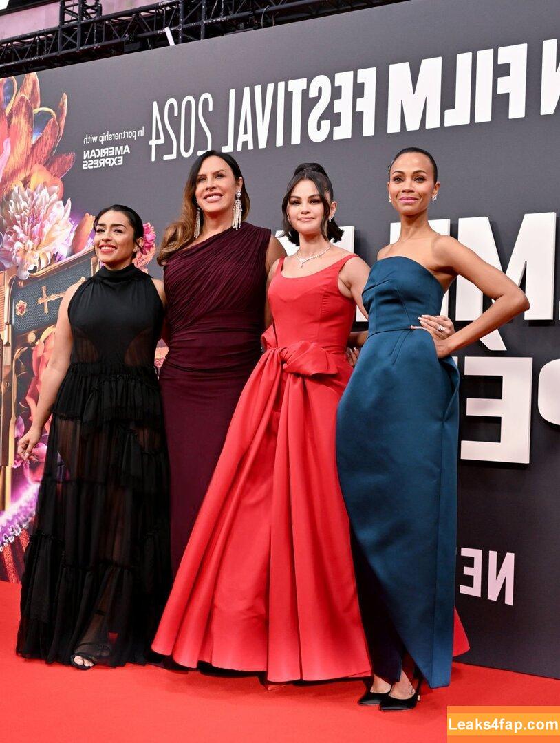 Selena Gomez / Selena / https: / selena.gomez / selenagomez leaked photo photo #6373