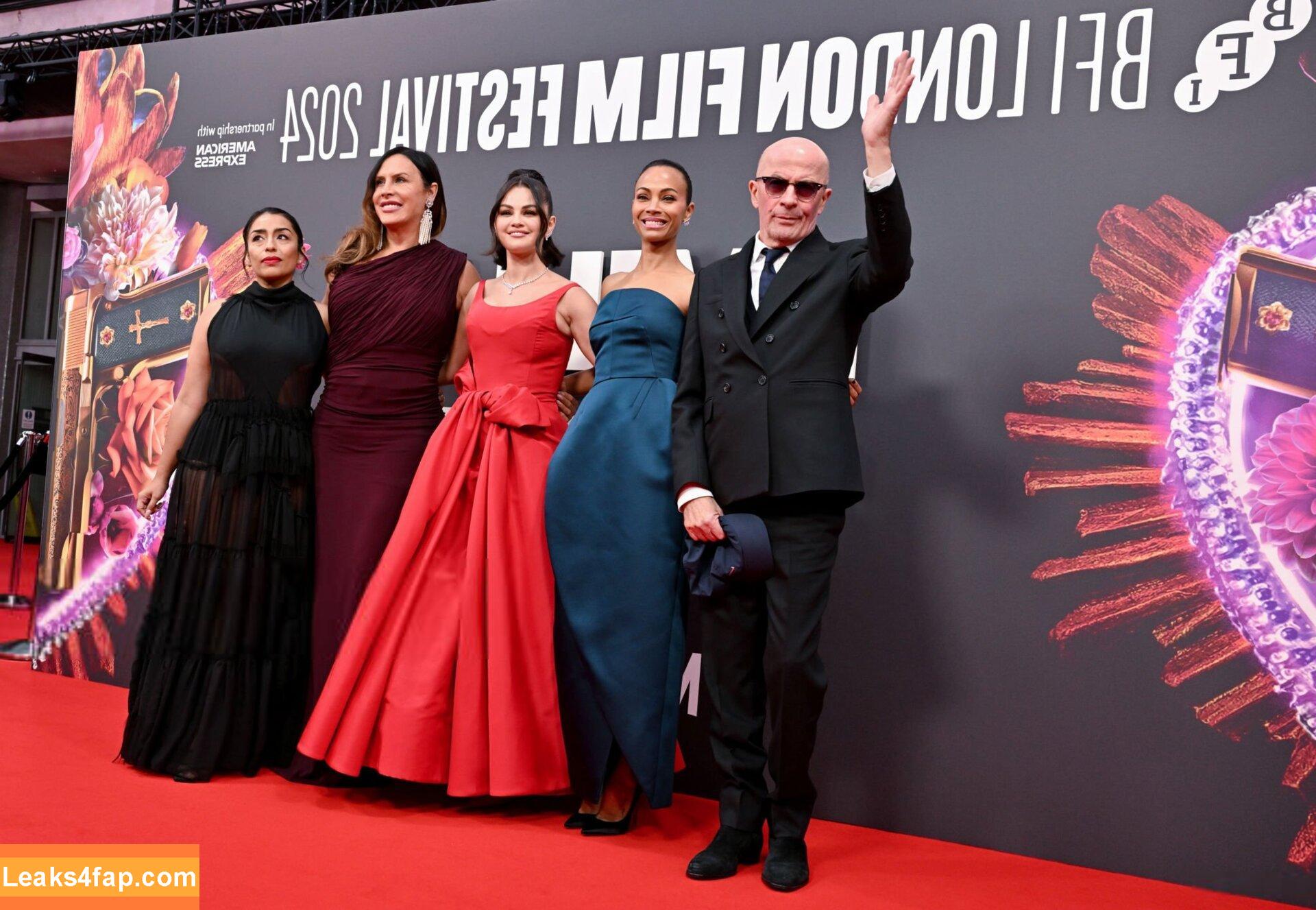 Selena Gomez / Selena / https: / selena.gomez / selenagomez leaked photo photo #6379