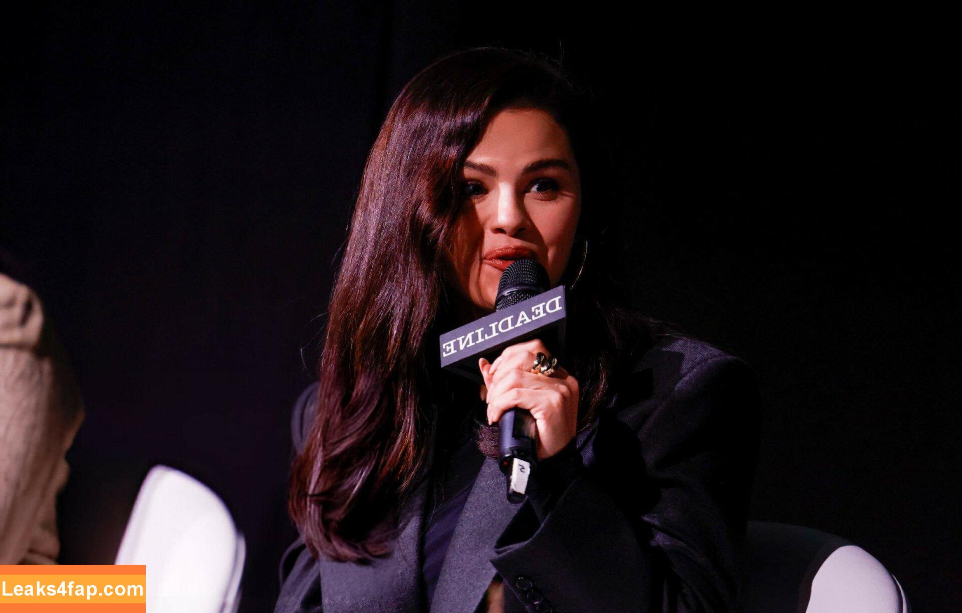 Selena Gomez / Selena / https: / selena.gomez / selenagomez leaked photo photo #6427