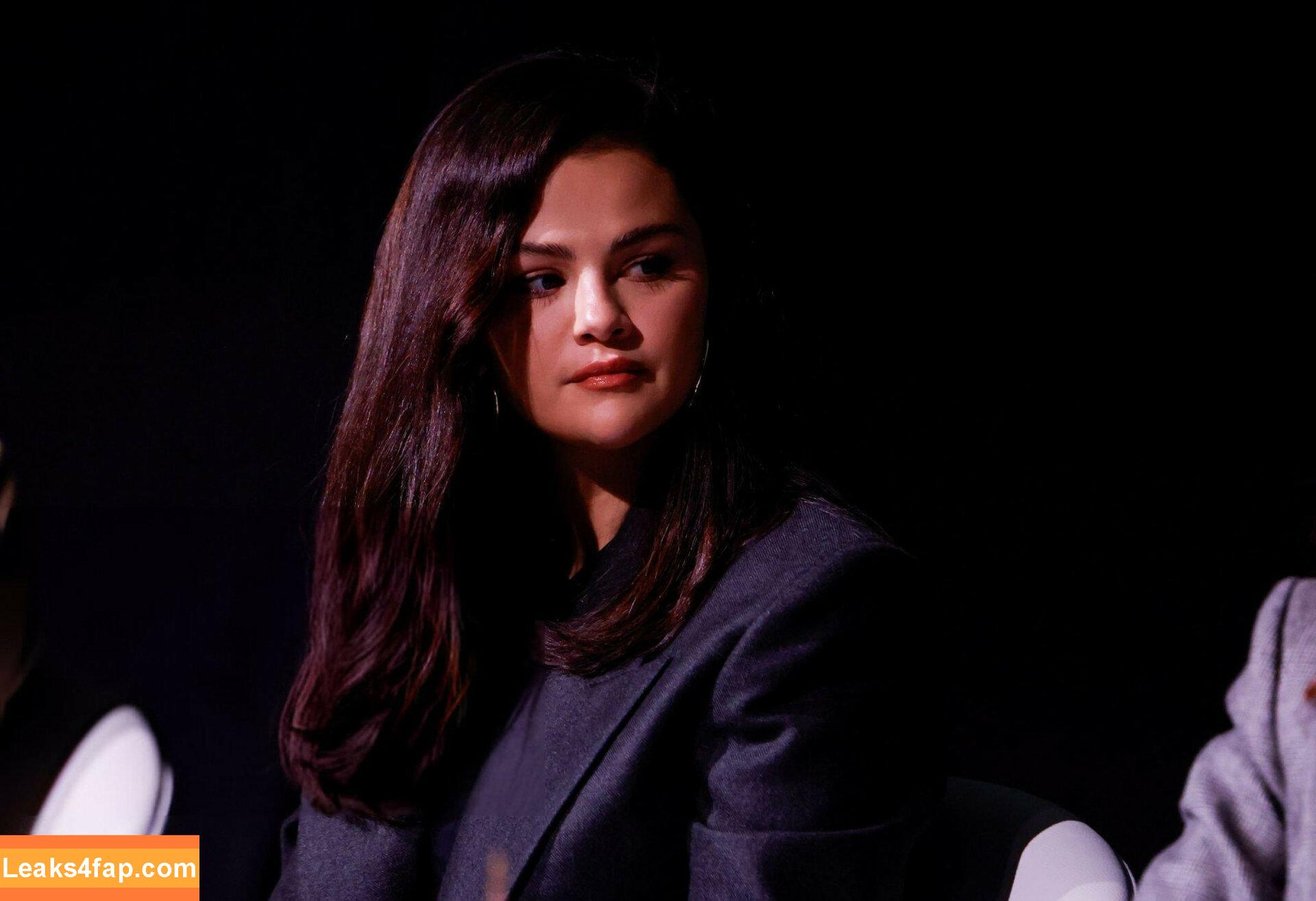 Selena Gomez / Selena / https: / selena.gomez / selenagomez leaked photo photo #6428