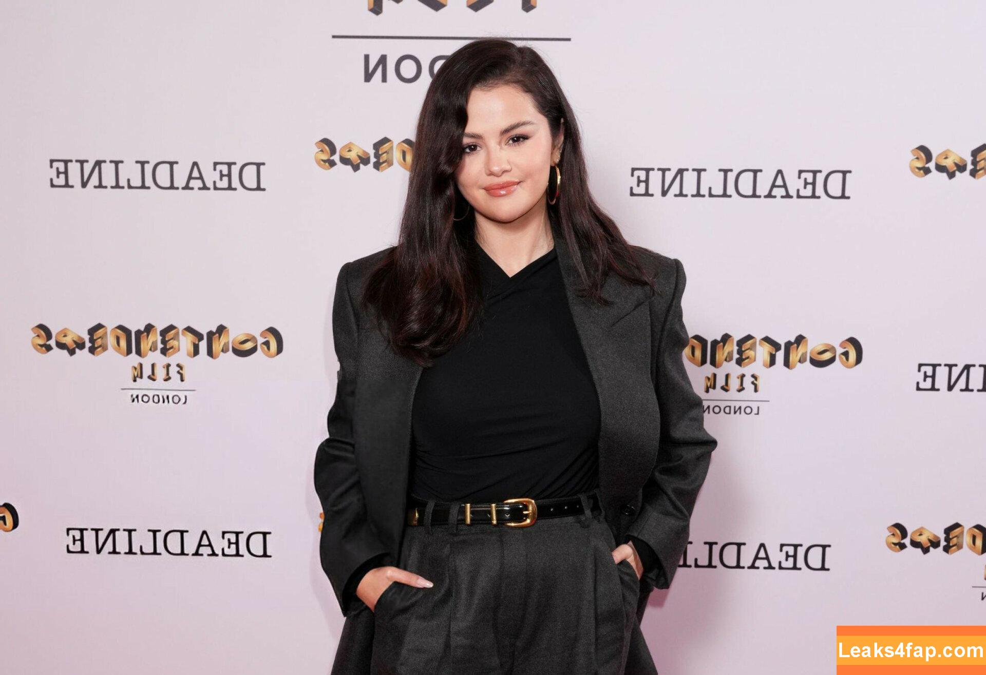 Selena Gomez / Selena / https: / selena.gomez / selenagomez leaked photo photo #6431