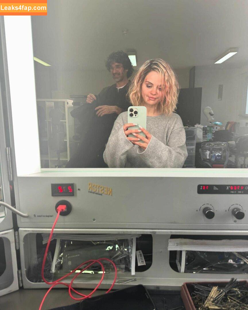 Selena Gomez / Selena / https: / selena.gomez / selenagomez leaked photo photo #6482