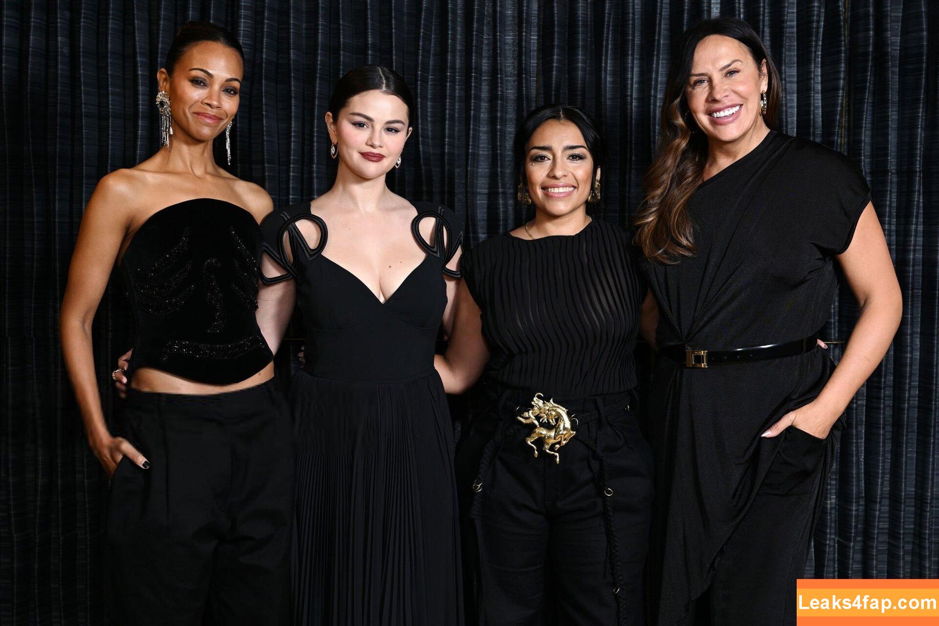 Selena Gomez / Selena / https: / selena.gomez / selenagomez leaked photo photo #6497