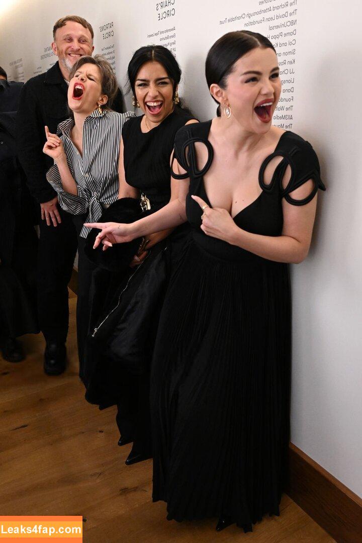 Selena Gomez / Selena / https: / selena.gomez / selenagomez leaked photo photo #6504