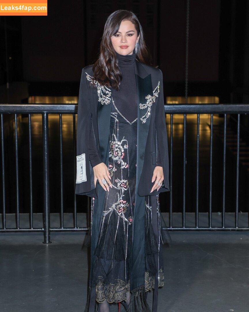 Selena Gomez / Selena / https: / selena.gomez / selenagomez leaked photo photo #6521