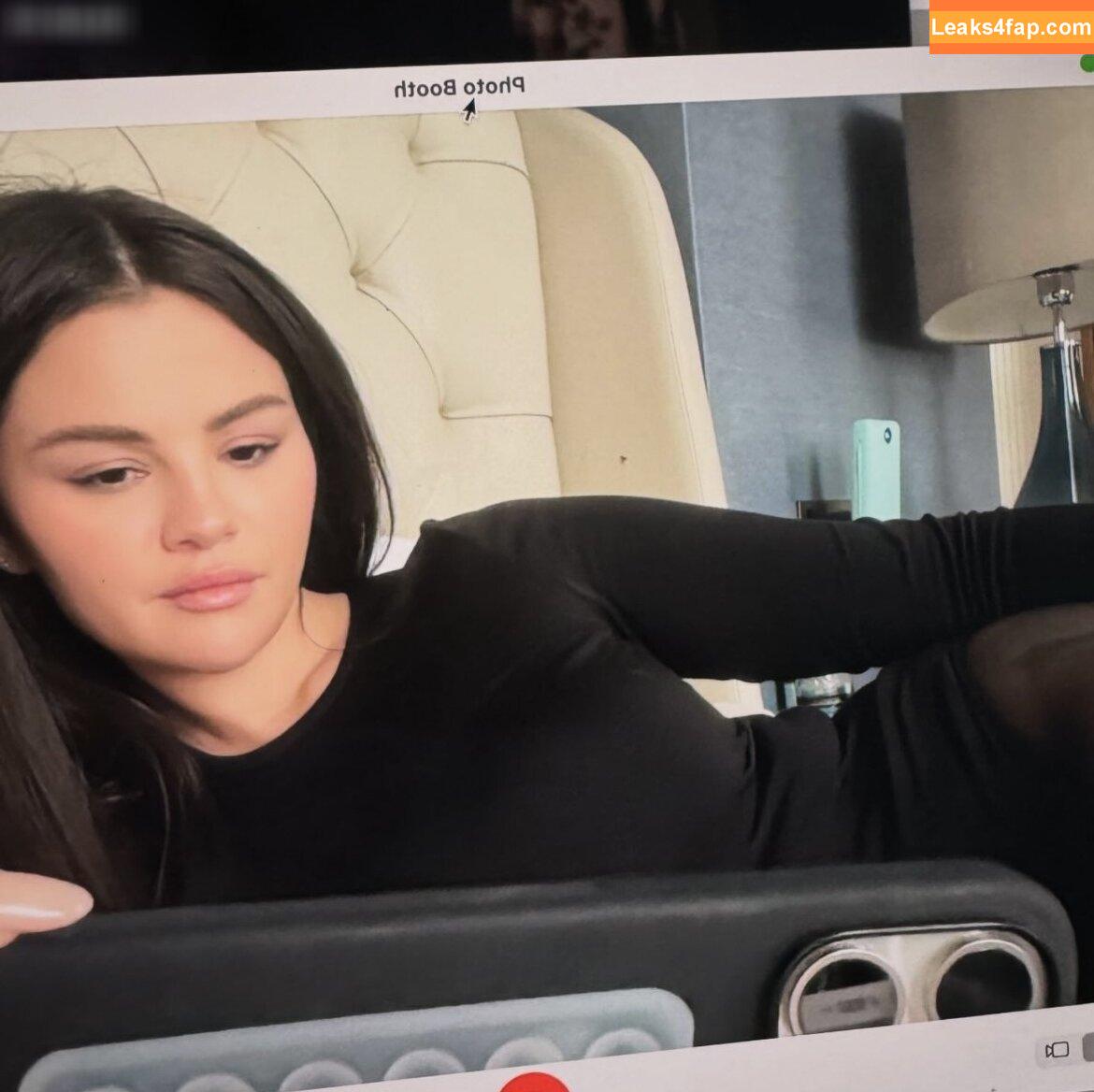 Selena Gomez / Selena / https: / selena.gomez / selenagomez leaked photo photo #6584