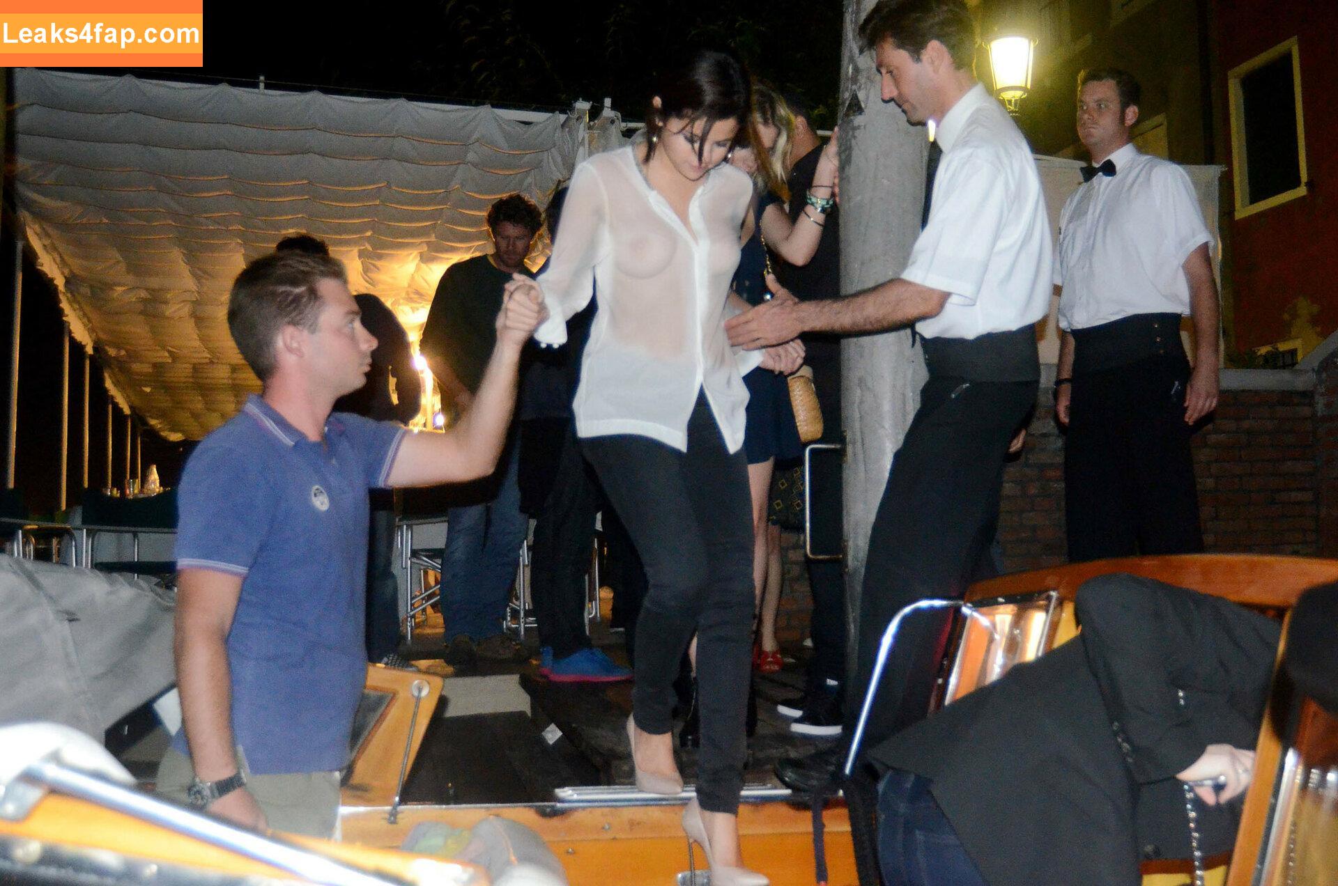 Selena Gomez / Selena / https: / selena.gomez / selenagomez leaked photo photo #6612