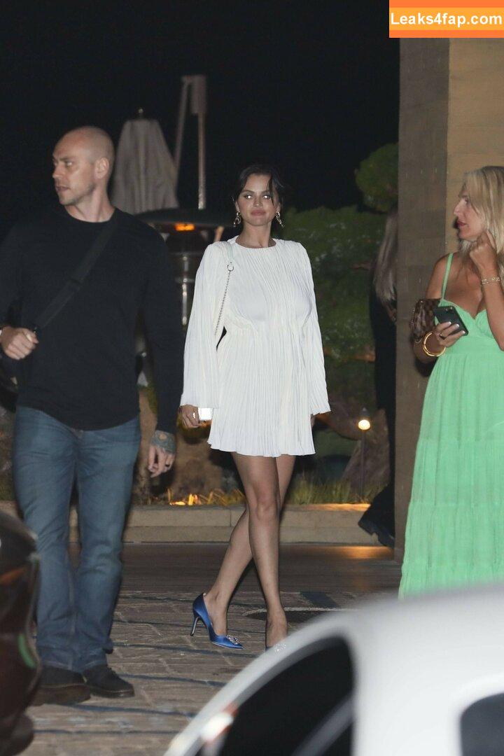 Selena Gomez / Selena / https: / selena.gomez / selenagomez leaked photo photo #6622