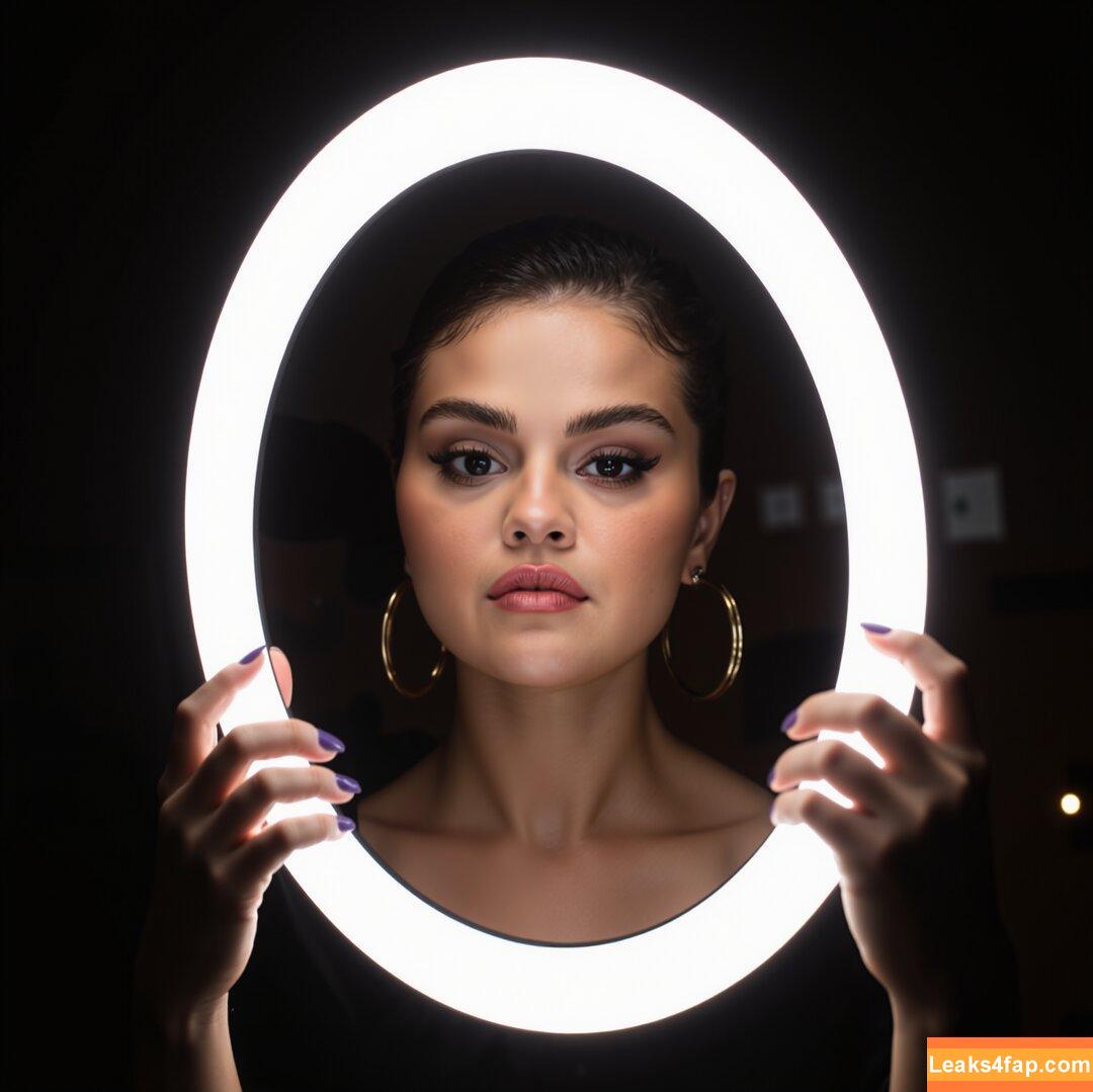 Selena Gomez / Selena / https: / selena.gomez / selenagomez leaked photo photo #6883