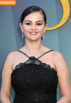 Selena Gomez photo #6092