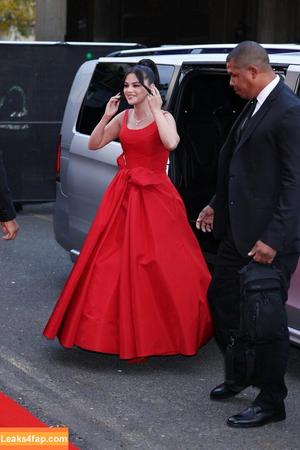 Selena Gomez photo #6367